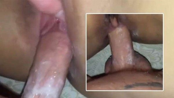 淫水多的有点夸张的.外语学院大肥屁股漂亮骚妹子被洋男友的肉棒捣出