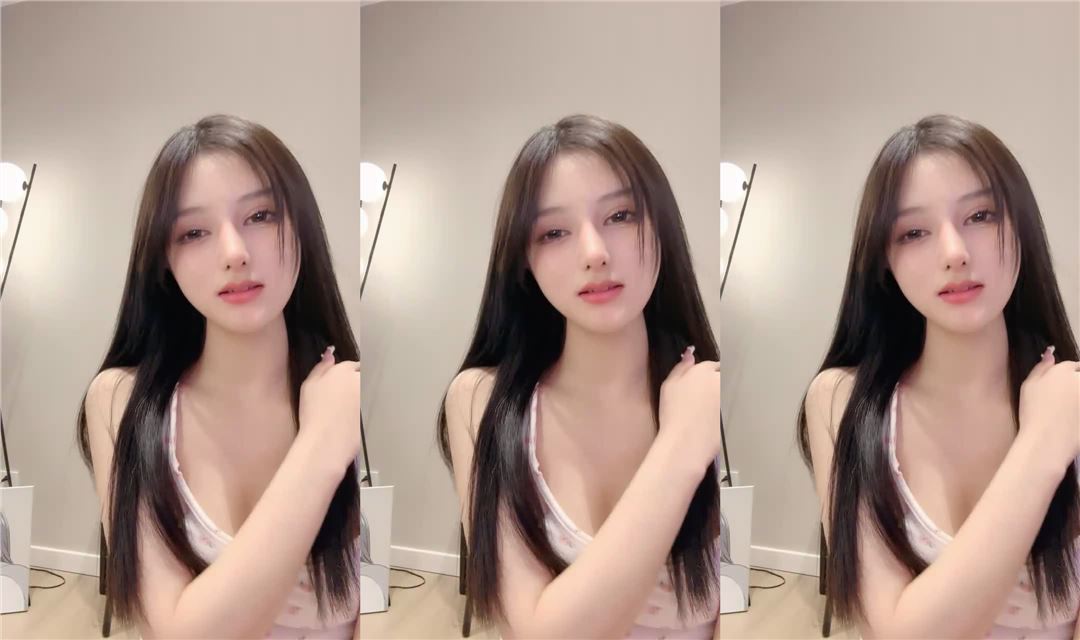 极品尤物网红女神，颜值身材多在线，顶级美腿吊带白丝，扭腰摆臀，无毛肥唇美穴，掰开超紧致