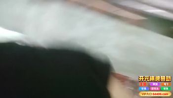 快餐店罕见漂亮轻熟女，毫不犹豫无套内射