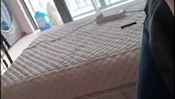 家庭乱伦去姑父家坐客勾引姑父舔逼