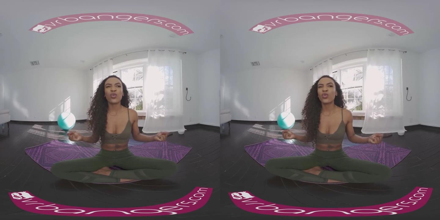 VR BANGERS黑色瑜伽教练用Dildo VR A片伸展阴部