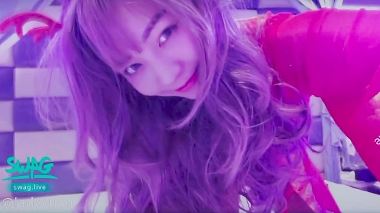 东方美人遇见西洋圣诞老公公