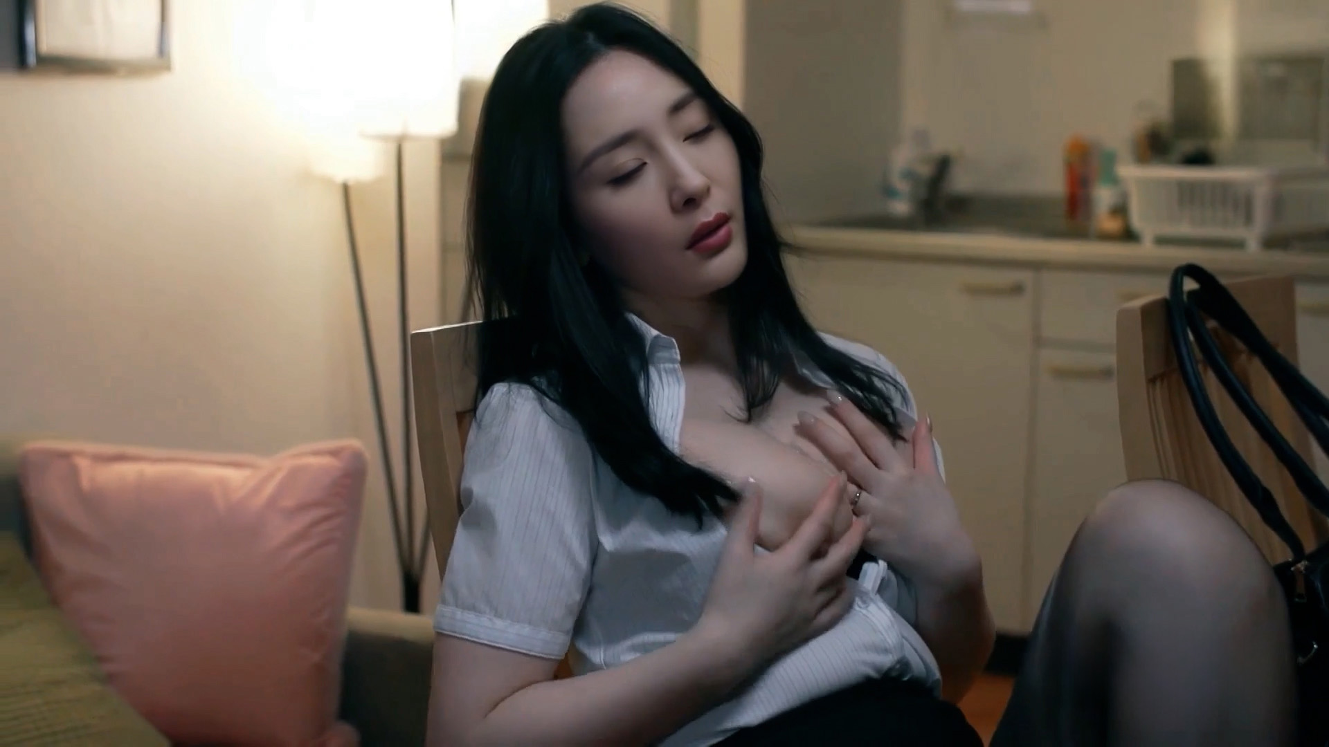 【AI换脸】杨幂 寂寞老师